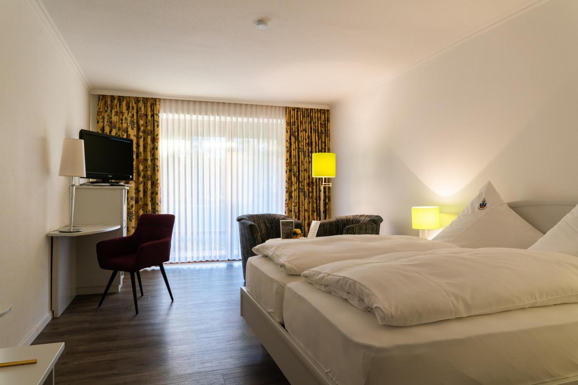 Vareler Brauhaus-Hotel Varel Dangast Экстерьер фото